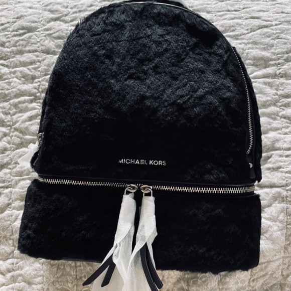 Michael Kors Rhea backpack - NWT - Picture 4 of 9